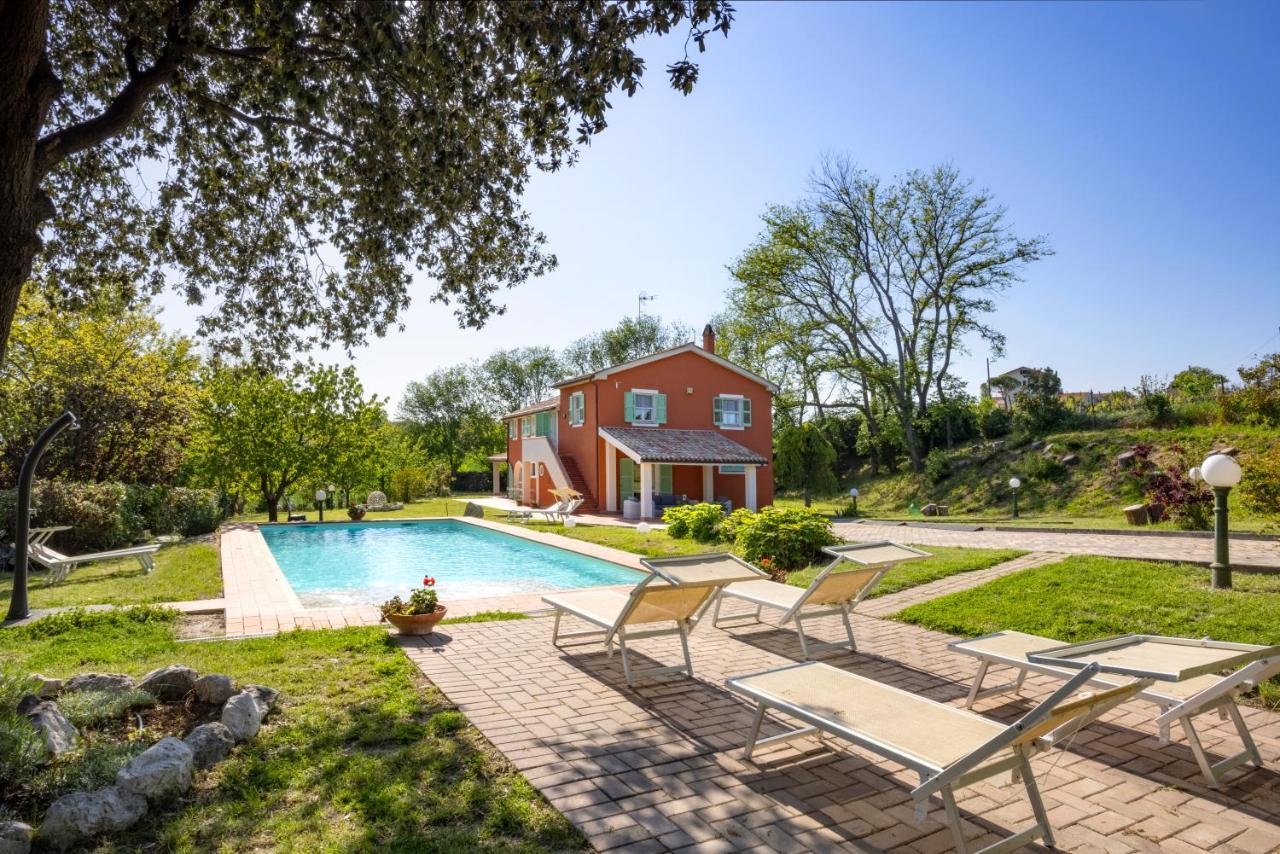Villa Lemarche B&B Rustico Екстер'єр фото