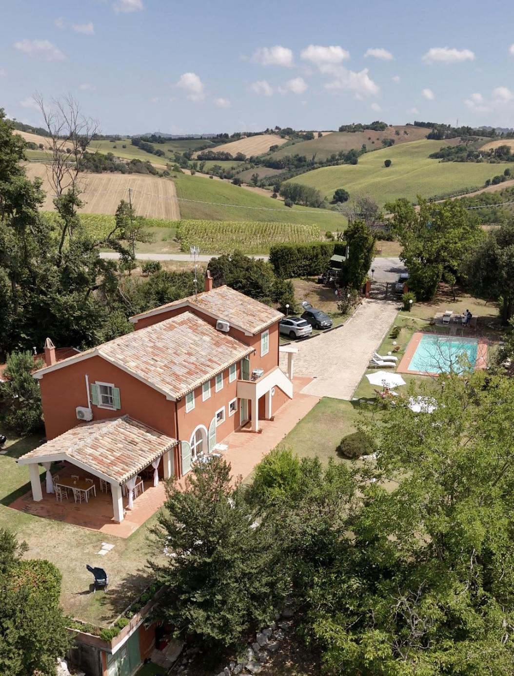 Villa Lemarche B&B Rustico Екстер'єр фото